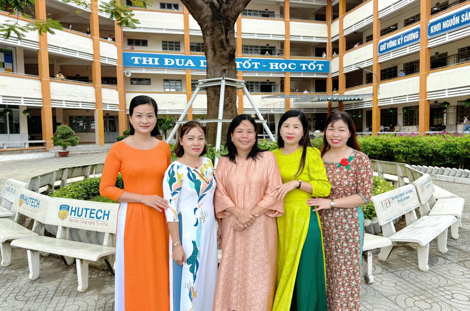 Đồng phục học sinh 7
