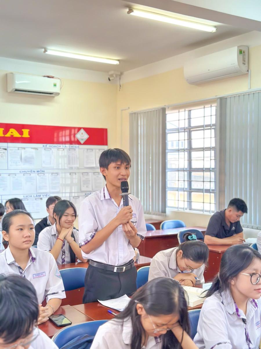 Ảnh hoạt động 12