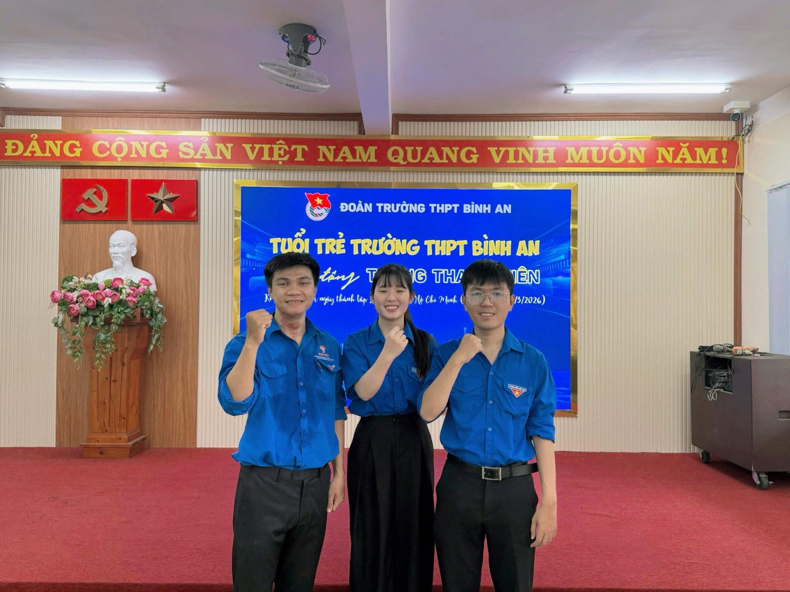 Cử tri trẻ 3