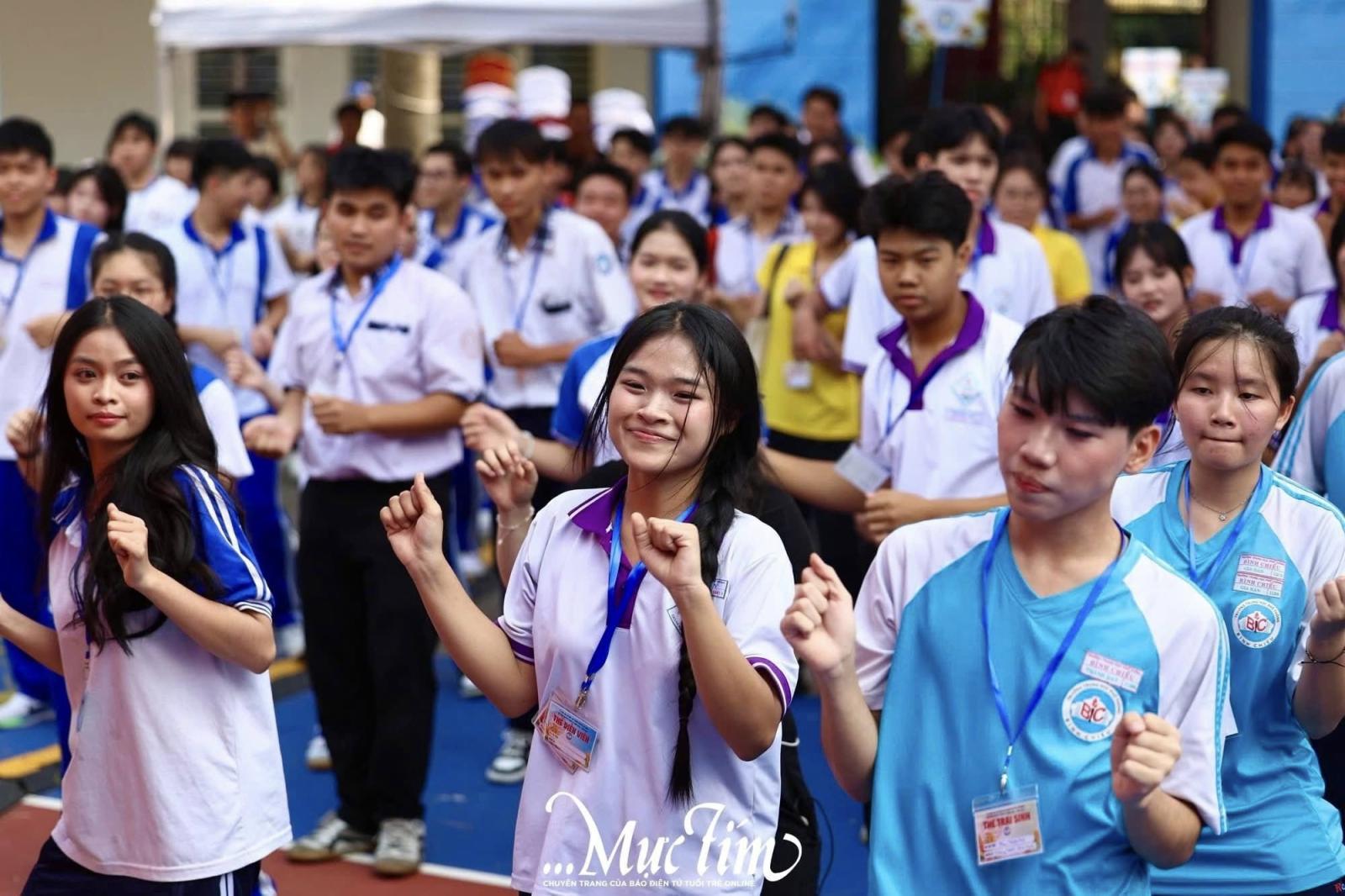 Hội trại 9-1 THPT Bình An 8