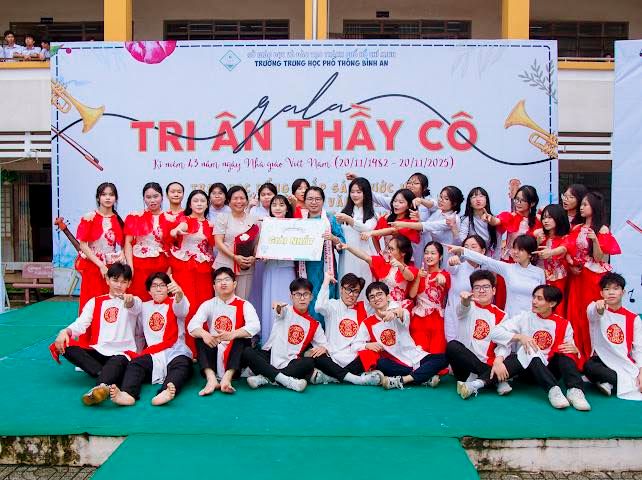 Đội văn nghệ - Ảnh 16