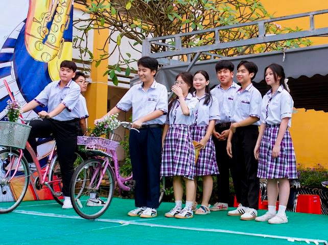 Đội văn nghệ - Ảnh 17