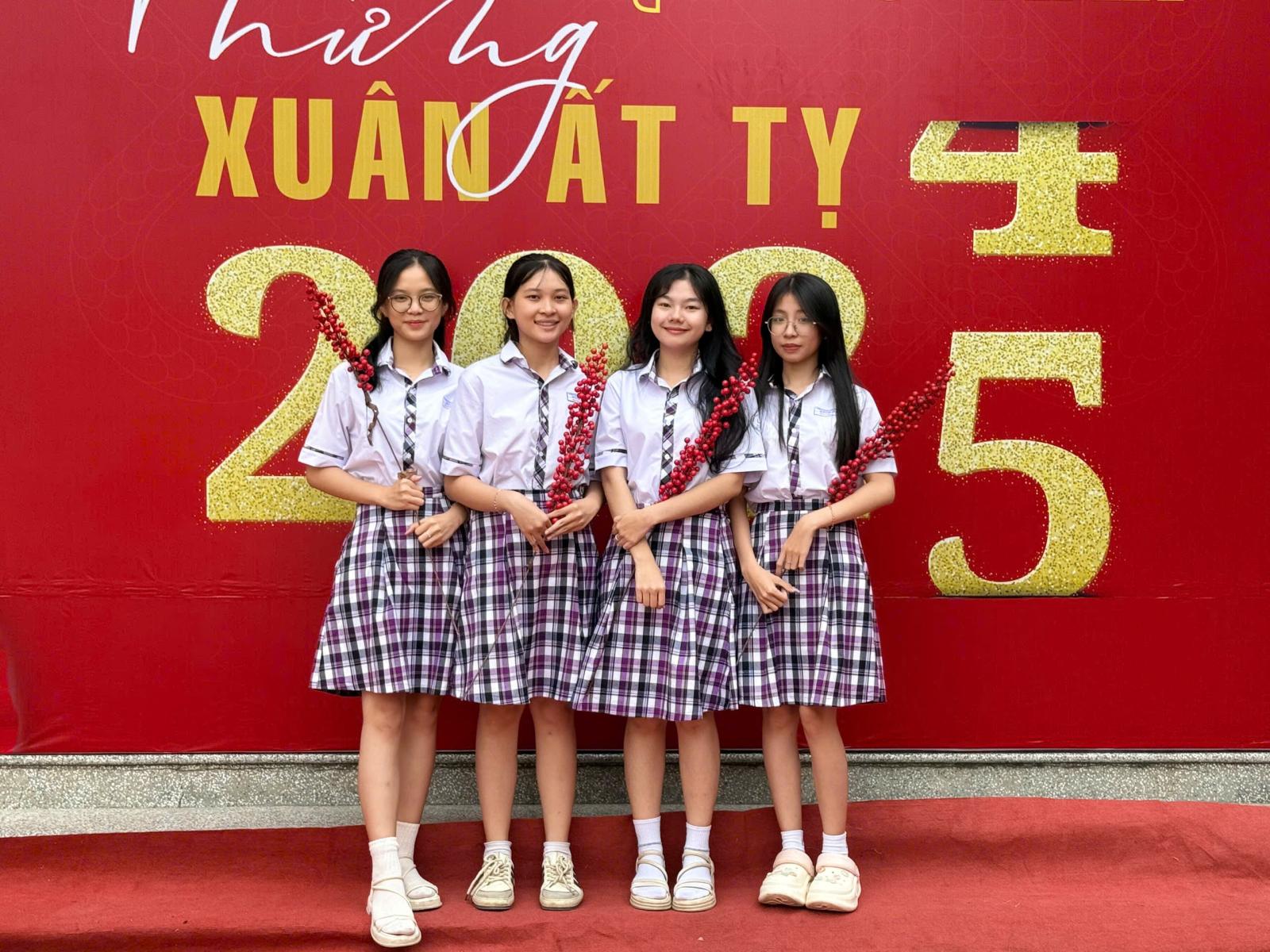 Đồng phục học sinh 6