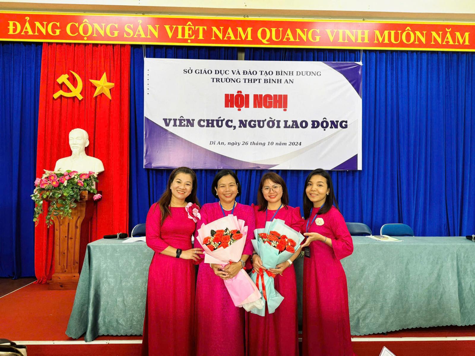 Đồng phục giáo viên 3