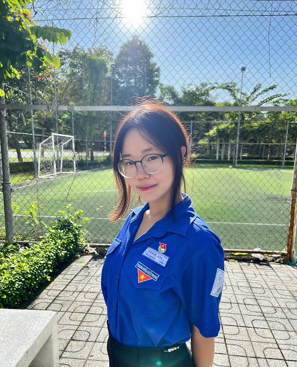 Nét đẹp học đường 11A2.1 - 5
